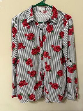 Bailey + Chloe Striped Blouse rises lightweight cottagecore adorable medium